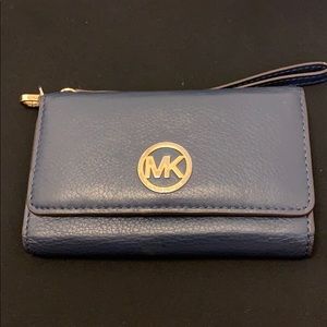 Michael Kors Wristlet: Fulton Large Multi-Function